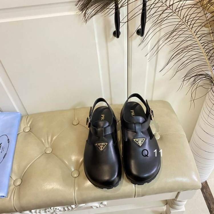 Picture of Prada Shoes _SKUPradasz35-40Y020319290